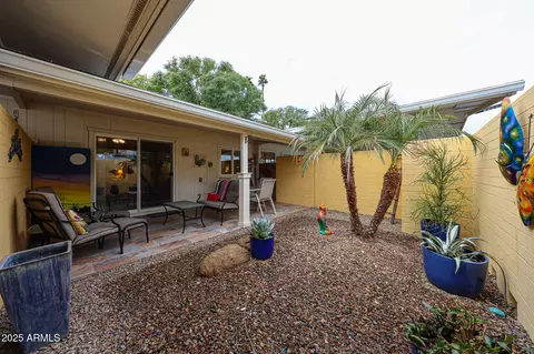 10407 N 108th Ave, Sun City, AZ 85351