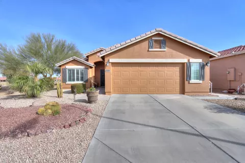 2608 E Desert Wind Dr, Casa Grande, AZ 85194