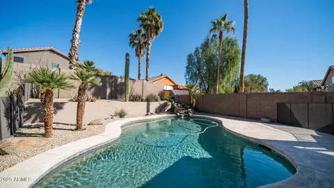 Exterior - 1022 E Hiddenview Dr, Phoenix, AZ 85048 photo 1 of 7
