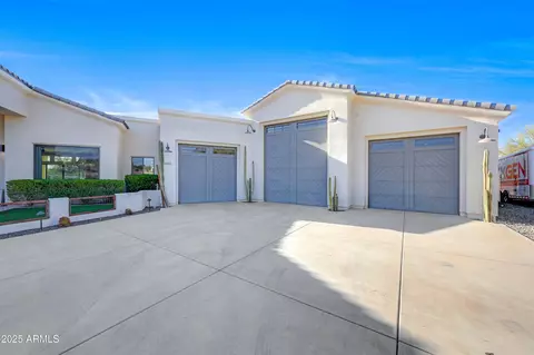 Exterior - 1410 E Blue Ridge Ct, Phoenix, AZ 85086 photo 2 of 13
