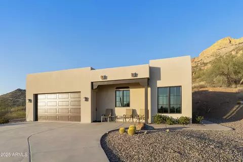 Exterior - 5117 N Cortez Rd, Apache Junction, AZ 85119 photo 7 of 14