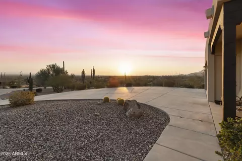 Exterior - 5117 N Cortez Rd, Apache Junction, AZ 85119 photo 13 of 14