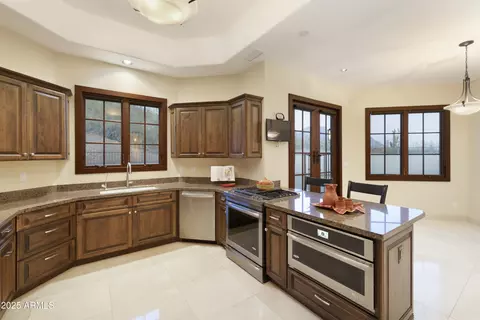Kitchen - 5117 N Cortez Rd, Apache Junction, AZ 85119 photo 2 of 3