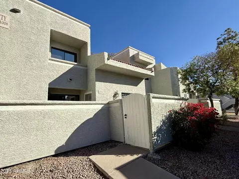 850 S River Dr #1002, Tempe, AZ 85281