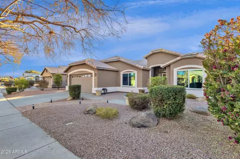 924 S Evergreen St, Chandler, AZ 85225