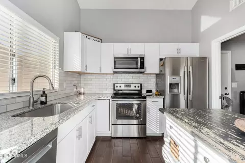 4507 E Towne Ln, Gilbert, AZ 85234 photo 9