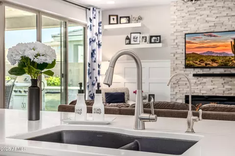 Kitchen - 3320 E Tina Dr, Phoenix, AZ 85050 photo 5 of 5