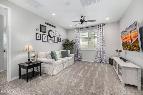 Entry Way - 3320 E Tina Dr, Phoenix, AZ 85050 photo 4 of 5