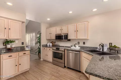 Kitchen - 3801 E Kent Dr, Phoenix, AZ 85044 photo 1 of 4