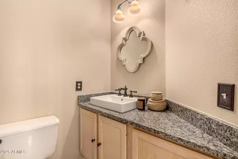 Bath - 3801 E Kent Dr, Phoenix, AZ 85044 photo 1 of 4