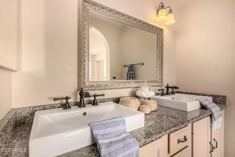 Bath - 3801 E Kent Dr, Phoenix, AZ 85044 photo 3 of 4