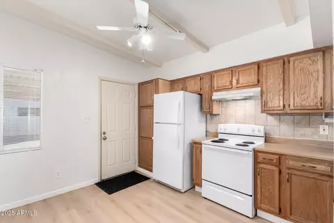Kitchen - 4738 N 14th St, Phoenix, AZ 85014 photo 1 of 2