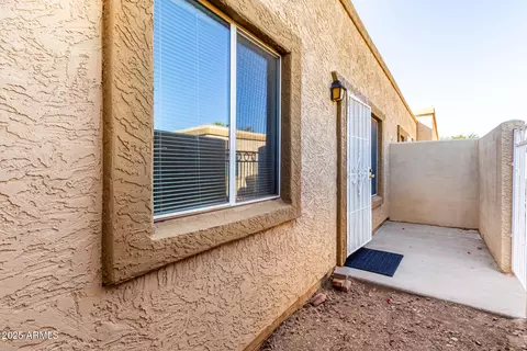 Exterior - 4738 N 14th St, Phoenix, AZ 85014 photo 4 of 6