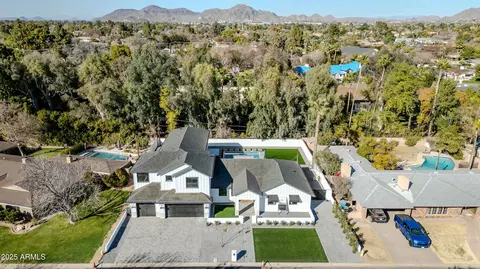 View/Area - 12 E Northview Ave, Phoenix, AZ 85020 photo 5 of 7