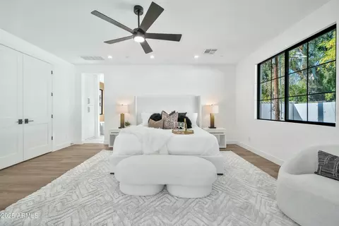 Bedroom - 12 E Northview Ave, Phoenix, AZ 85020 photo 2 of 9