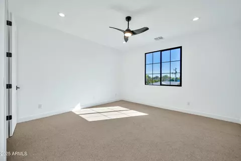 Bedroom - 12 E Northview Ave, Phoenix, AZ 85020 photo 7 of 9