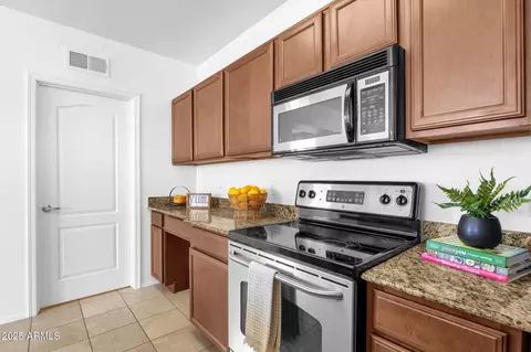Kitchen - 2134 E Broadway Rd #2033, Tempe, AZ 85282 photo 3 of 3