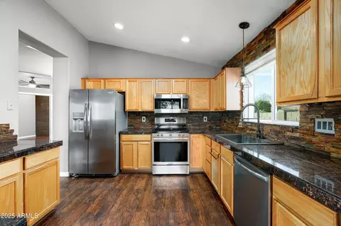 11332 E Des Moines Cir, Mesa, AZ 85207 photo 17
