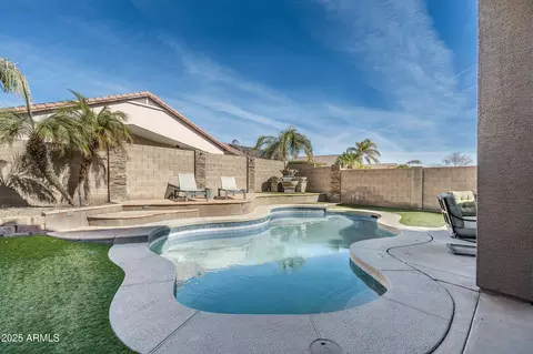11332 E Des Moines Cir, Mesa, AZ 85207 photo 4