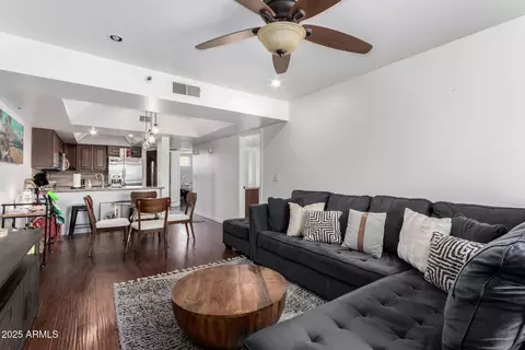 7910 E Thomas Rd #121, Scottsdale, AZ 85251