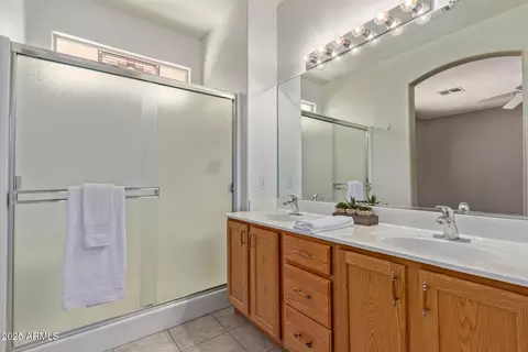 3427 E Waterview Dr, Chandler, AZ 85249 photo 5