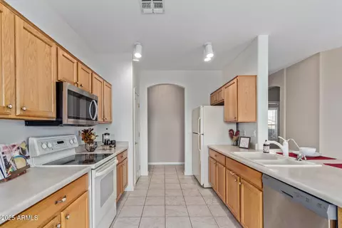 3427 E Waterview Dr, Chandler, AZ 85249 photo 19