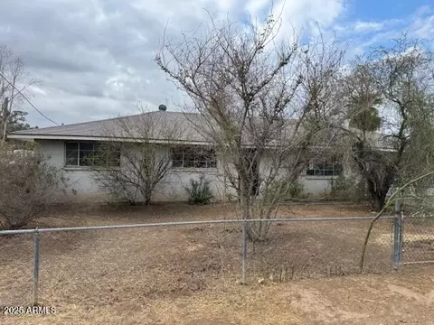 2613 E Lynne Ln, Phoenix, AZ 85042