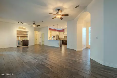 2741 E Claire Dr, Phoenix, AZ 85032 photo 6