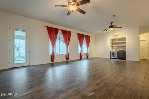 2741 E Claire Dr, Phoenix, AZ 85032 photo 8