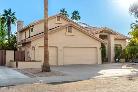 Exterior - 211 E Dawn Dr, Tempe, AZ 85284 photo 9 of 22