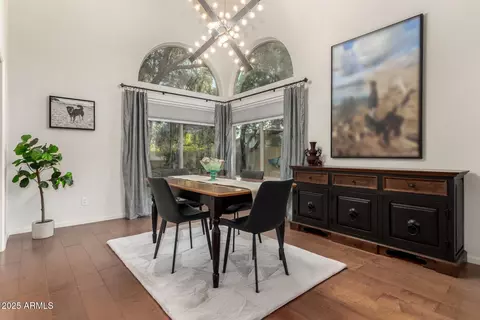 Dining - 211 E Dawn Dr, Tempe, AZ 85284 photo 1 of 2