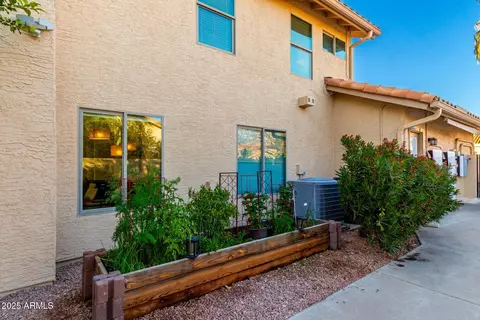 Exterior - 211 E Dawn Dr, Tempe, AZ 85284 photo 20 of 22