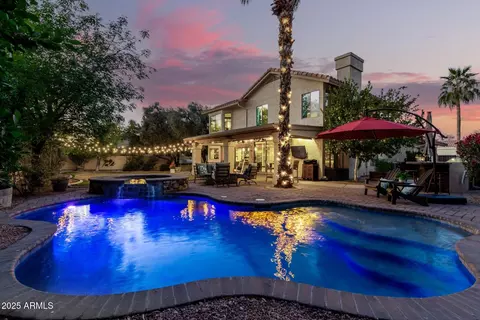 211 E Dawn Dr, Tempe, AZ 85284