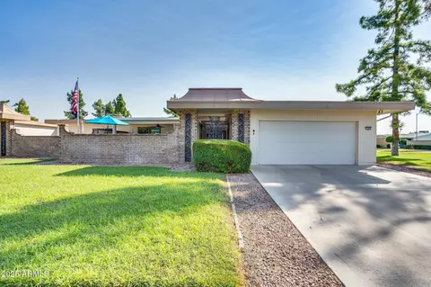 17449 N 106th Ave, Sun City, AZ 85373