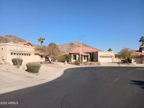 Exterior - 3626 E Thunderhill Pl, Phoenix, AZ 85044 photo 4 of 7