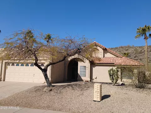 Exterior - 3626 E Thunderhill Pl, Phoenix, AZ 85044 photo 2 of 7