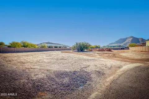 5471 W Sand Ct #22, San Tan Valley, AZ 85144