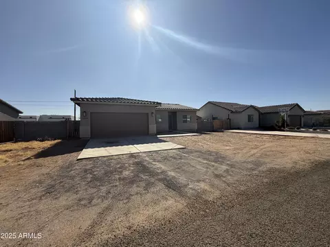 5743 E Red Bird Ln, San Tan Valley, AZ 85140