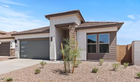 564 E Aurora Dr, San Tan Valley, AZ 85140