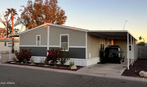 625 W Mckellips Rd #7, Mesa, AZ 85201