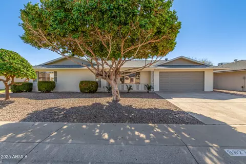 9827 W Lindgren Ave, Sun City, AZ 85373