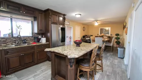 1028 Emerald Ave, Mesa, AZ 85204 photo 6
