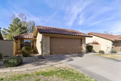12218 S Shoshoni Dr, Phoenix, AZ 85044