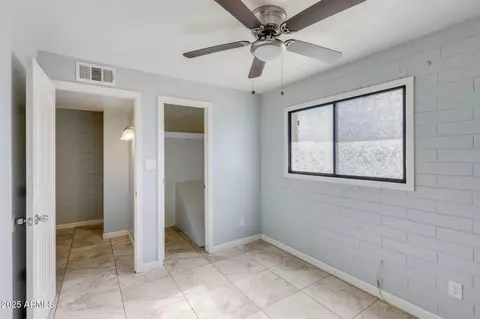 7117 W Wolf St, Phoenix, AZ 85033 photo 18