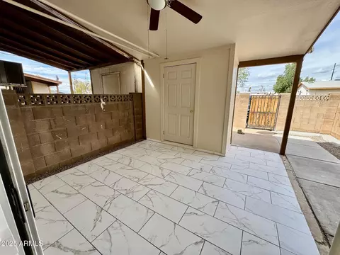 7117 W Wolf St, Phoenix, AZ 85033 photo 11