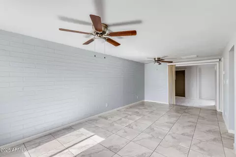 7117 W Wolf St, Phoenix, AZ 85033 photo 9