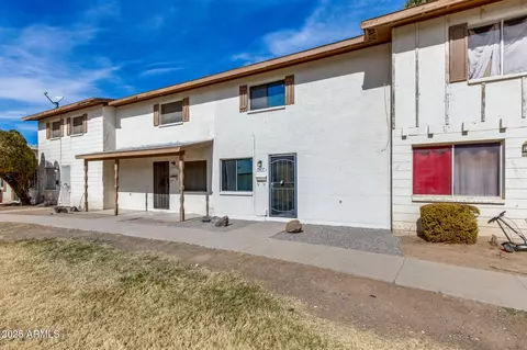 7117 W Wolf St, Phoenix, AZ 85033 photo 3