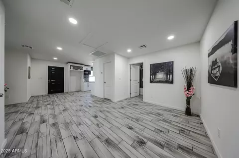 3812 N 63rd Dr, Phoenix, AZ 85033 photo 16