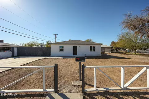 3812 N 63rd Dr, Phoenix, AZ 85033