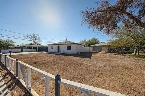 3812 N 63rd Dr, Phoenix, AZ 85033 photo 5